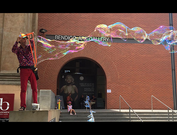 Giant Bubbles Performer Melbourne