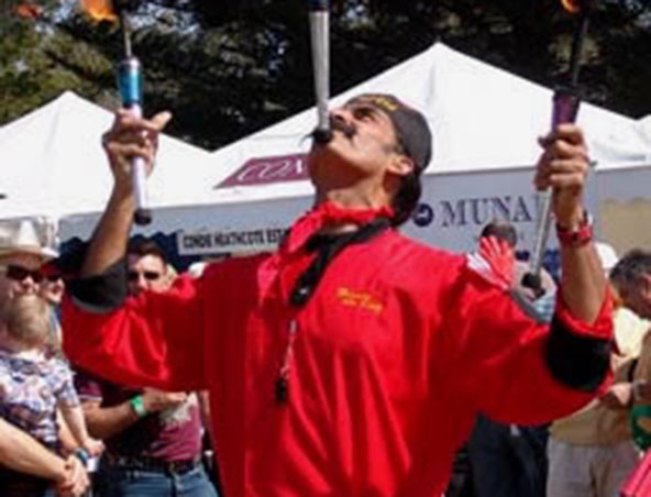 Melbourne Roving Entertainer Flambe