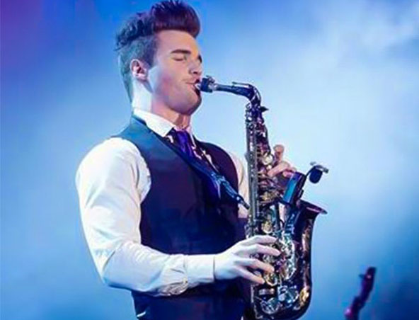 Mebourne Saxophone Player - Rob